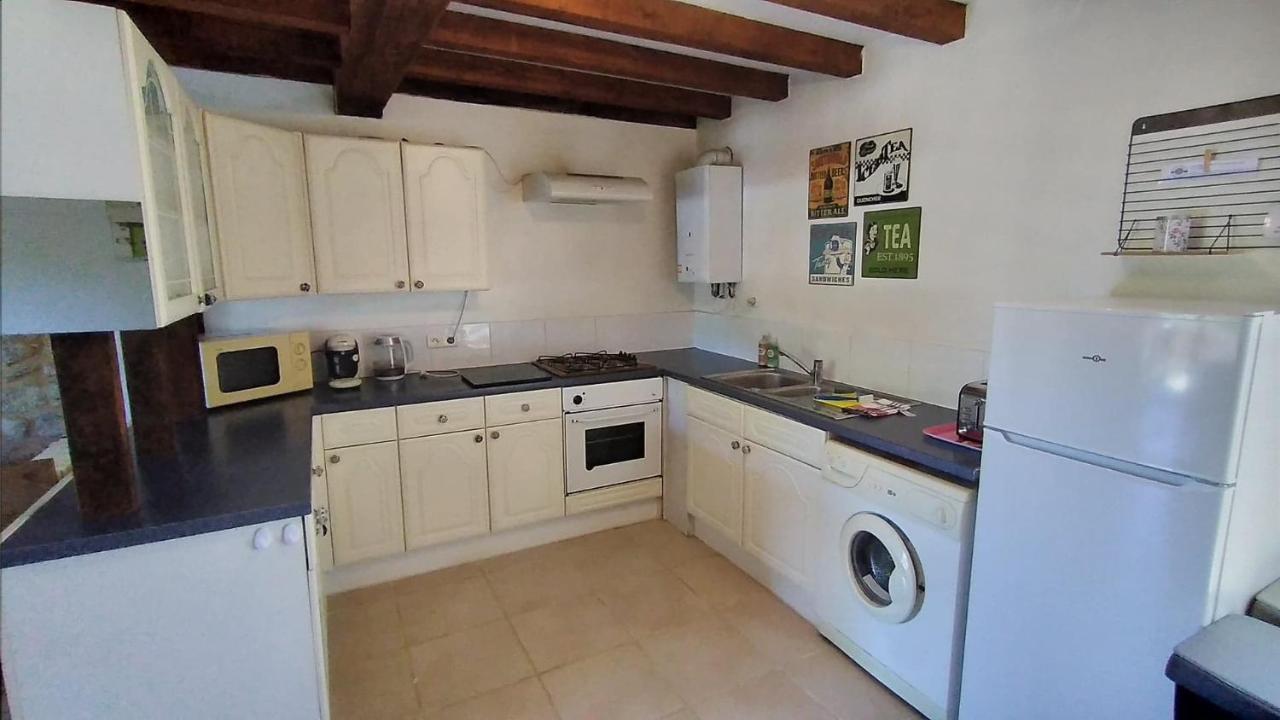 Character 2 Bed Cottage Within Walking Distance Of Bar/Restaurants Piégut-Pluviers 外观 照片