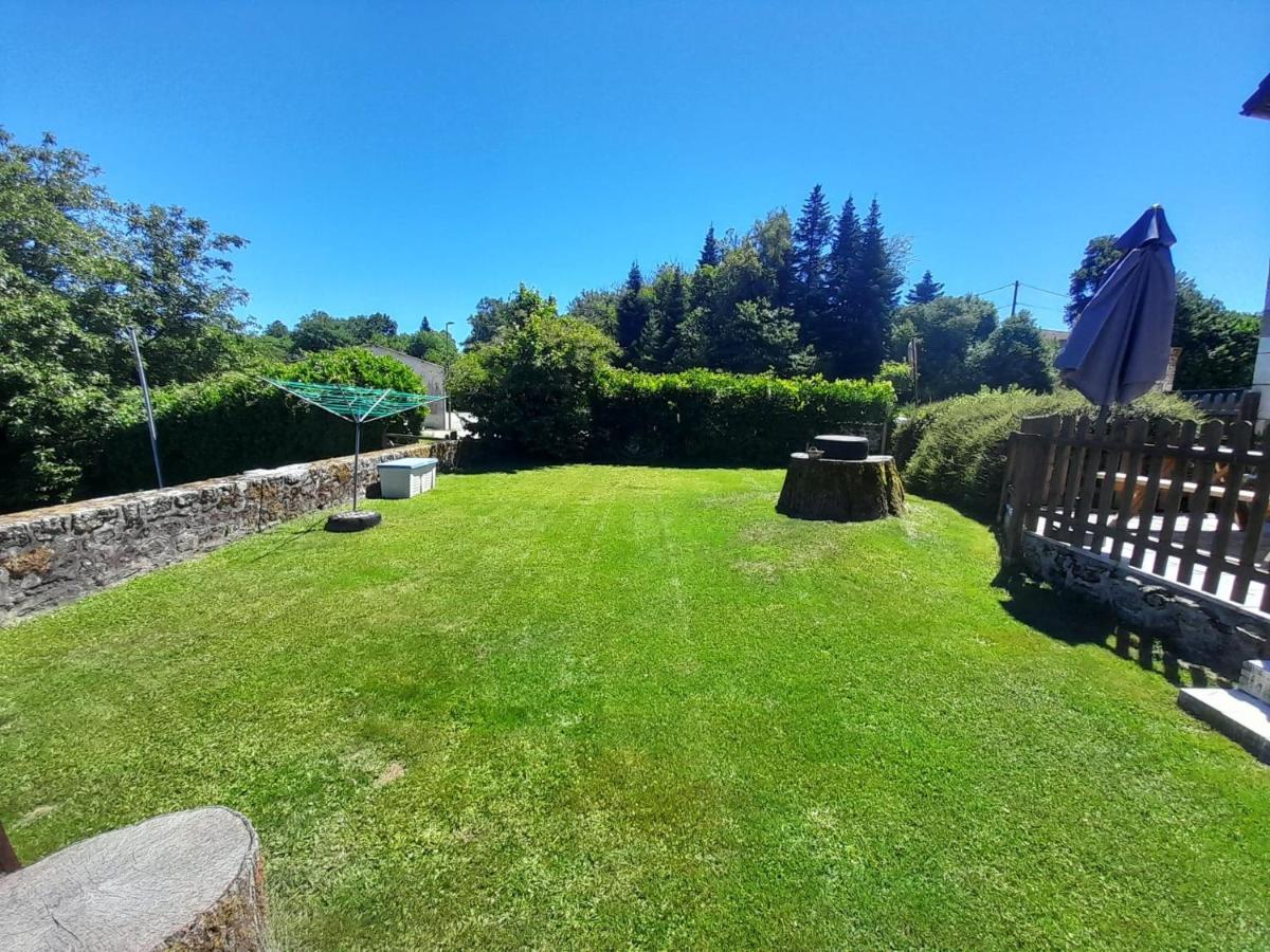 Character 2 Bed Cottage Within Walking Distance Of Bar/Restaurants Piégut-Pluviers 外观 照片